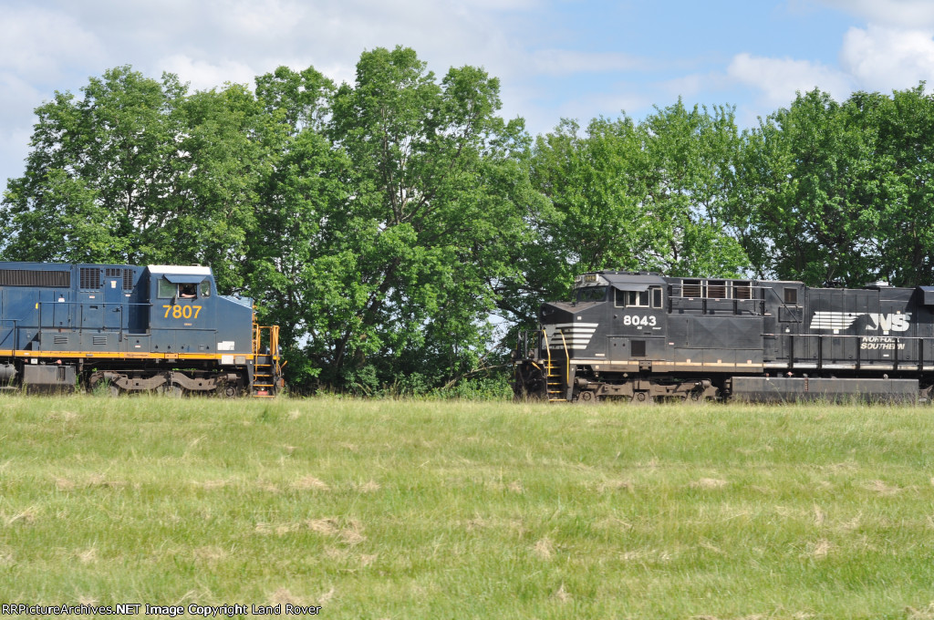 CSXT 7807 South